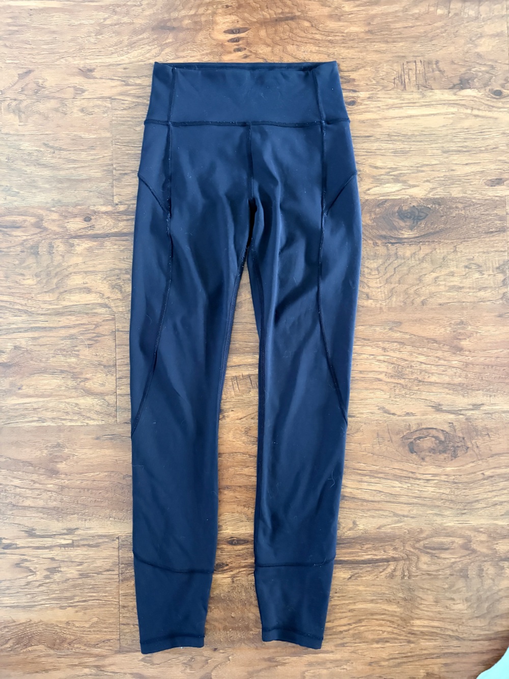 Lululemon black Align Leggings size 4. 28”